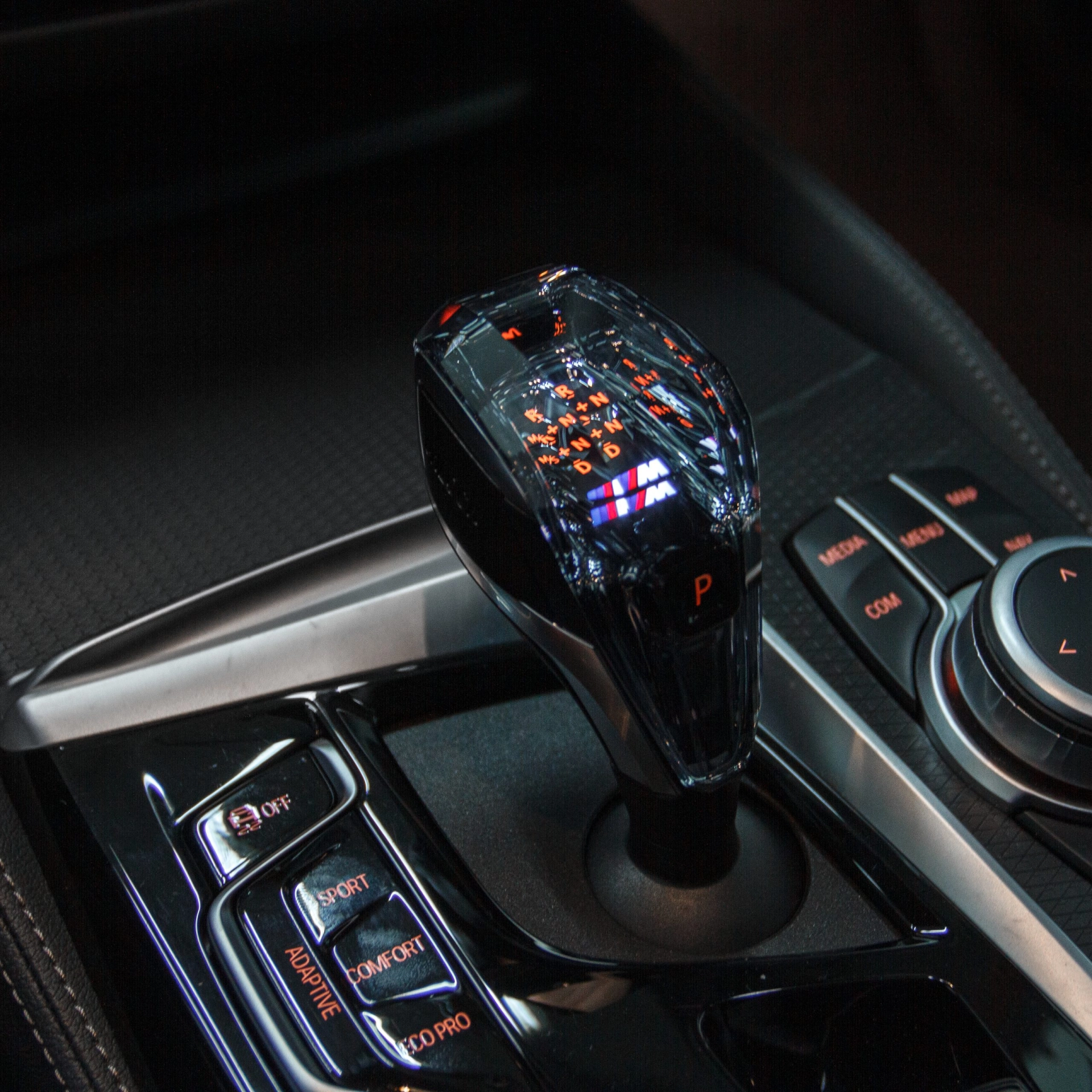 Kristal bedieningselementen (Pre-LCI)